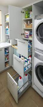 While laundry room and utility room storage and has practical written all over it, it doesn't have to be boring (promise!). Hauswirtschaftsraum Von Spitzhuttl Home Company Today Pin Laundry Room Organization Storage Laundry Room Storage Laundry Room Cabinets