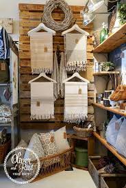 Visual Store Display Luxus Zu Hause Dekor Shop Luxus 1670 Beste Visual Merchandising Shop Store Display Id Home Decor Store Store Displays Boutique Display
