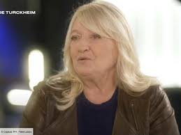 C'est difficile" : Charlotte de Turckheim (Danse avec les stars) dévoile  cette partie de son corps