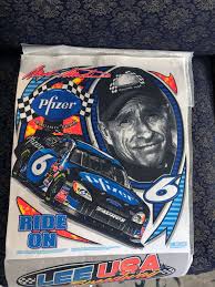 T-shirt quilt with limited logos and applique design