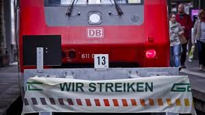 Streik in der urlaubszeit beschlossen! Ich Hasse Deutsche Bahn Streik Home Facebook
