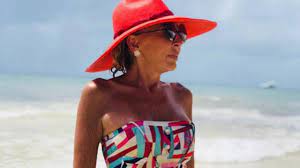 Laura bozzo fue criticada en redes sociales por supuestamente abusar del photoshop en varias fotografías que compartió en su cuenta de instagram. At The Age Of 67 The Presenter Laura Bozzo Publishes A Photo In A Swimsuit And Causes A Sensation