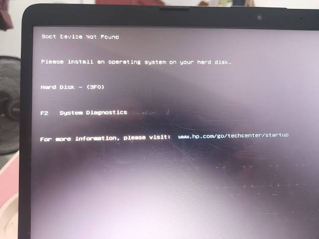 Laptop tidak bisa masuk Windows karena boot failure