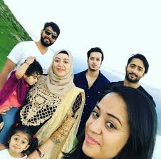 He is best known for playing the role of warrior prince arjuna in mahabharat and dev dixi. Shaheer N Sheikh With Family Shaheer Sheikh Kali Goddess Beautiful Men