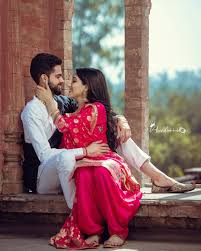 Couple Photographer Pre Wedding Photoshoot Outdoor Wedding Photoshoot Poses Pre Wedding Photoshoot
