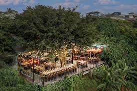 Nhà hàng Ẩm Thực Sông Hồng | Hanoi