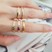 Cincin kawin emas putih sepasang (10 gram). Daftar Harga Cincin Emas Size Besar Kadar 375 Bulan Juli 2021