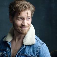 Actor Gavin Stenhouse : LadyBoners