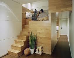 Möchten sie ein schlafzimmer platzsparend einrichten, dann kleines haus treppe treppe bauen kleines loft treppenspeicher dachboden loft treppe dachboden. Hochbett Mit Treppe Tolle Vorschlage Archzine Net