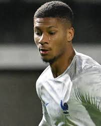 Nehemiah Fernandez » Bilanz unter Árbitro Aaron Madore