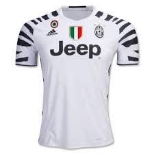 Juventus has been one of the most well respected and most beloved clubs in italy for years so it is no surprise that this jersey is flying off the shelves. 19 99 Juventus Third Shirt 2016 2017 Camisetas Camisetas De Futbol Juventus