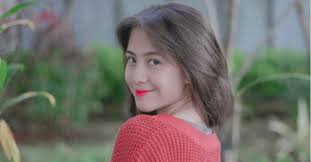 Iqbal (angga yunanda) is like a mariposa butterfly to acha (adhisty zara). Menanti Akting Centil Adhisty Zara Di Mariposa