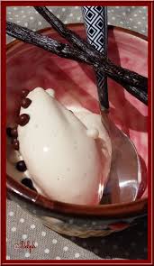 Creme Glacee Au Mascarpone Vanille Au Thermomix Creme Glacee Livre De Recette Thermomix Gateaux Et Desserts