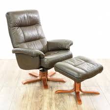 This Mobel Team Lounge Chair Set Is Upholstered In A Durable Grey Vinyl This Contemporary Style Accent Chair And Fo Chair And Ottoman Set Lounge Chair Chair