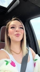 Michelle Kobel's Instagram, Twitter & Facebook