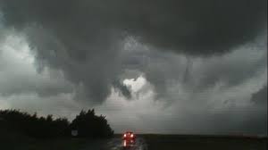 Remember, a tornado watch means conditions are favourable for tornadoes and severe thunderstorms, environment canada said. Severe Thunderstorm Tornado Watches Vs Warnings What S The Difference The Weather Channel Articles From The Weather Channel Weather Com