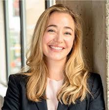 Linda Auclair's Instagram, Twitter & Facebook