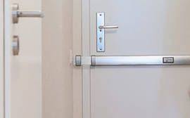 Ihre wohnungstür sollten sie stets vor einbrechern sichern. Tursicherung Einbruchschutz Fur Die Haustur Und Wohnungstur
