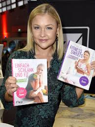 Sophia laura maria thiel (* 13. Fitness Ikone Sophia Thiel Uber Corona Neue Plane Und Einen Neuen Mann