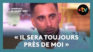 Discussions avec Patrick Aubin au sujet de travaux sur sa grange-étable  familiale à Saint-Pierre.