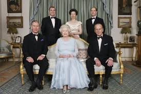 Et loin d'être intouchable, elle évolue avec son temps. Suite Reportage Des 90 Ans De La Reine Elisabeth Ii D Angleterre Ses Enfants Princesse Elizabeth Reine Elizabeth Princesse Anne