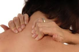 You may be experiencing signs of gallbladder disease, infection or cancer. Why Does Gerd Cause Pain Between The Shoulder Blades Scary Symptoms