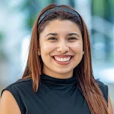 Melisa Castillo's Instagram, Twitter & Facebook