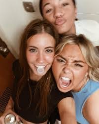 Hannah Cobb's Instagram, Twitter & Facebook