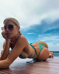 Uma publicação compartilhada por gala caldirola (@galadrielcaldirola). Maura Rivera Fue Comparada Con Gala Caldirola Tras Posar En Bikini Tecache Cl