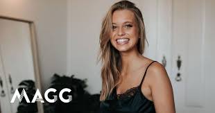 1 day ago · margarida corceiro está a dar que falar por causa de uma foto sua ao lado de joão félix e partilhada nas redes sociais. Margarida Corceiro Comemora 18 Anos 18 Fotografias Para Celebrar O Aniversario Da Atriz De Bem Me Quer Celebridades Magg