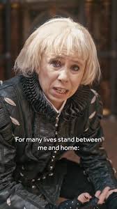 Michelle Terry Hamlet