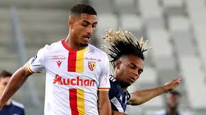 Its nickname, sang et or (blood and gold), comes from its traditional colours of red and gold. Bade Rennes Sign Former Rc Lens Defender Fa Sports