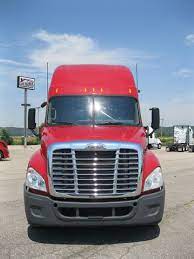 16 Trucks Ideas Trucks Freightliner Cascadia Volvo Trucks