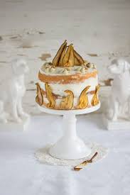 Birnen Likor Tortchen Mit Birnenchips Und Schokolierten Walnussen Lisbeths Rezept Birnen Likor Kuchen Ideen Kuchen Desserts