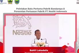 Pada kunjungannya, menhub memimpin rapat dengan sejumlah pihak terkait untuk membahas upaya percepatan pembangunan dan optimalisasi pelayanan pelabuhan patimban. Bahlil Sebut Pembangunan Pabrik Nestle Di Batang Bakal Tarik Investasi Baru Ke Jateng