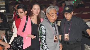 The site owner hides the web page description. å¹´é½¡ç›¸å·®51å¹´ä½•å‚²å…'æž—å»ºåå‚³çˆºå­«æˆ€ Youtube