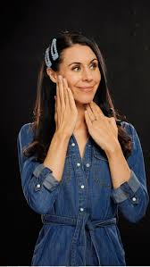 I have teamed up with the market leaders in gua sha and traditional chinese medicine, hayo'u, and it's founder katie brindle, as well as katie blake to bring you this amazing tool and. 702 Likes 47 Comments Danielle Collins Faceyogaexpert On Instagram Here S A Little Clip From An Ins Danielle Collins Face Yoga Face Yoga Instagram Live