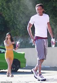Wiz khalifa added, i'm so proud to join forces with the professional fighters league. Wiz Khalifa Hits Several Times On His Way From A Suspicious Cigarette To A Private Gym With His Girlfriend London News Time