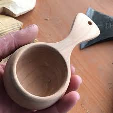 A Cute Mini Kuksa I Can T Wait To Finish It I M Gonna Make A Pattern On The Handle Then I Will Finish W Ahsap Oymaciligi Kucuk Ahsap Projeleri Ormanlik Alan