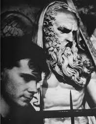 Today we remember Pete De Freitas (DF). 📸 Anton Corbijn