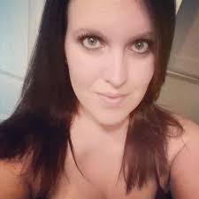 Nikki Howe (canucksfan89@)