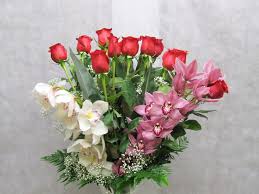 Accetto le rose, ma per me la parola raccomandata ha un significato ben preciso. Rose Rosse E Orchidee Prestige