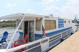 Vrbocom 489962 - Houseboat On Lake Conroe Houseboat Rentals House Boat House Rental