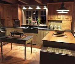 primitive/colonial kitchens