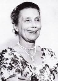 Frances Coe's Instagram, Twitter & Facebook