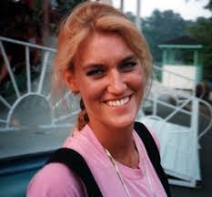 Sandi Hunter's Instagram, Twitter & Facebook