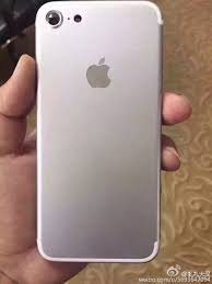 Features 4.7″ display, apple a10 fusion chipset, 12 mp primary camera, 7 mp front camera, 1960 mah battery, 256 gb storage, 2 gb ram. Leaked Iphone 7 Photo Reveals Protruding Camera Iclarified