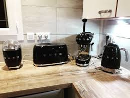 Comera Cuisines Montauban Sur Instagram Smeg Machineacafe Presseagrumes Grillepain Bouilloire Comeracuis Electromenager Smeg Smeg Decoration De Cuisine