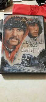 Review of movie Runaway Train 1985