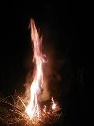 Peribahasa api makan sekam (= dedak). Do Not Play Fire Because It Burns Jangan Main Api Steemit